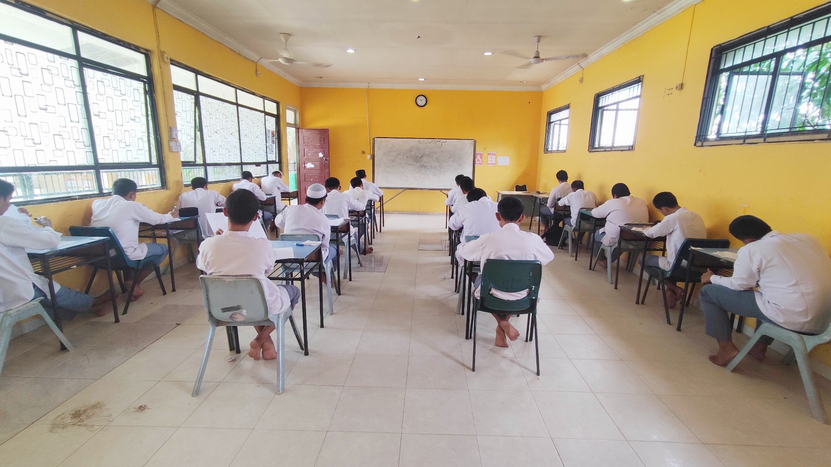 Menuntut Ilmu